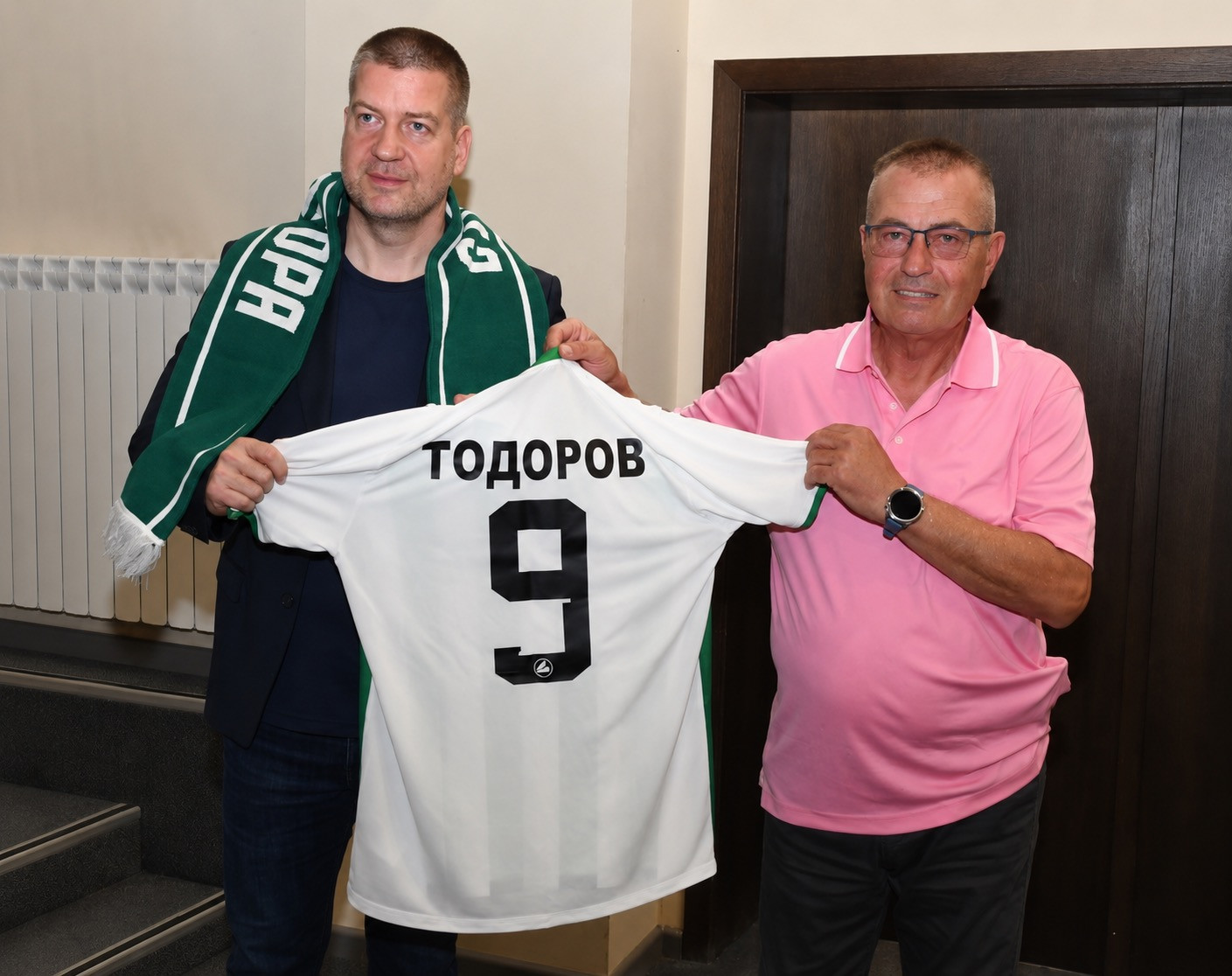 Кметът Живко Тодоров отличи с плакет ветераните на „Берое“ за шампионската титла